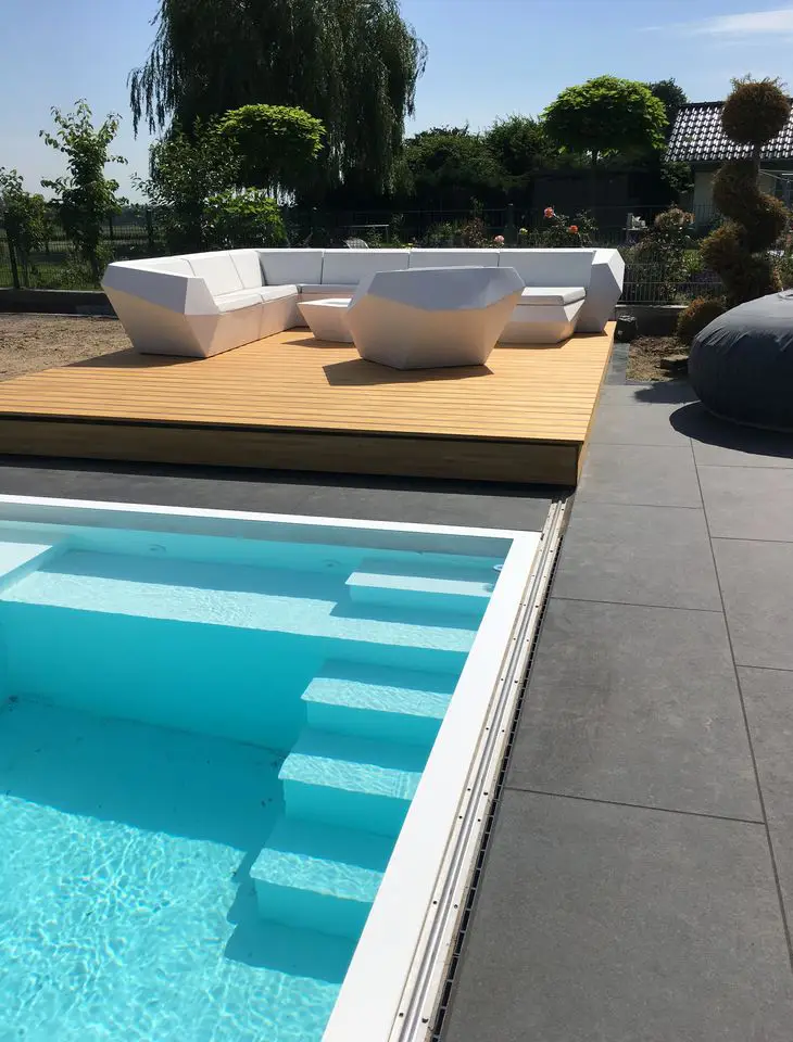 Poolabdeckung Holzterasse